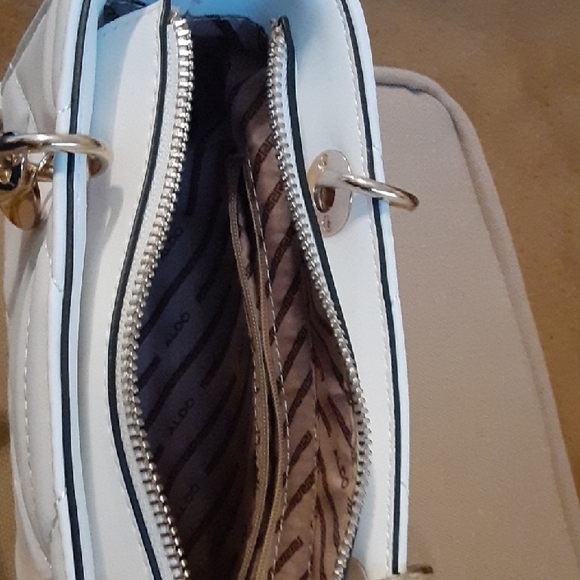 Aldo White Quilted Satchel with Gold Chain and Top Handle - Picture 4 of 4